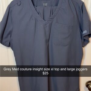 Med Couture Women's Gray Short Sleeve Top